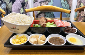 十秒到過橋米線加盟店可靠嗎？